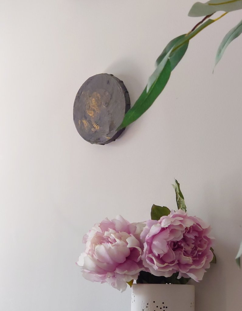 A range of new mixed media art done on 15cm round canvas with acrylic, gemstones texture and moss. Perfect  size for shelf styling. 